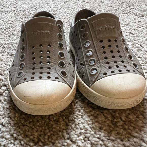 Native Jefferson pigeon gray/shell white C5 - Picture 3 of 6